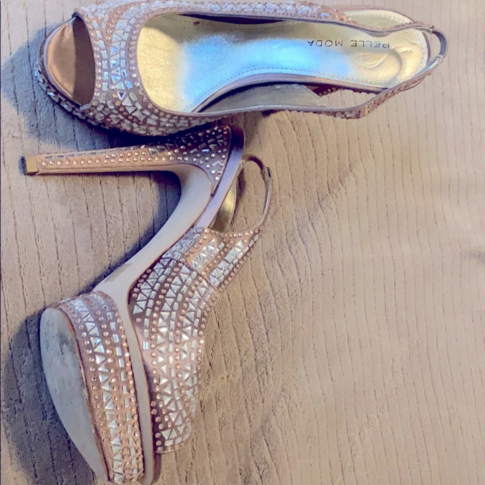 Pelle Moda designer heels (size 8)